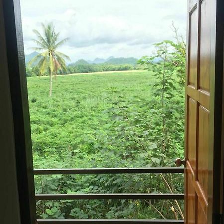 Baan Meesap Hotel Му Си Екстериор снимка